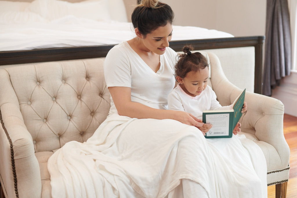 Oversized Queen Bamboo Muslin Blanket White Lightweight